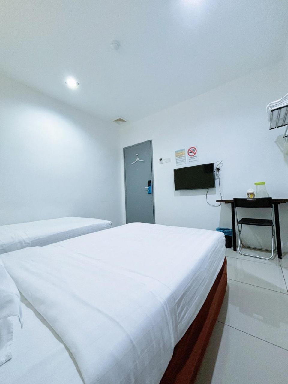 Asia Green Hotel Sungai Besar Esterno foto